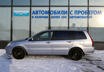 Подержанный автомобиль Mitsubishi Lancer Wagon 2007 года (2 фото)