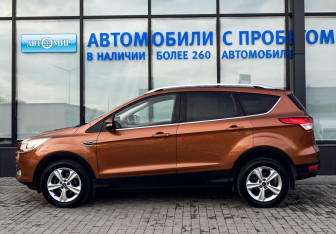 Подержанный автомобиль Ford Kuga 2015 года (2 фото)