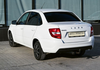 Подержанный автомобиль LADA (ВАЗ) Granta Sedan 2024 года (3 фото)