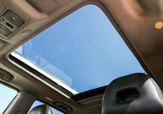 Подержанный автомобиль Nissan X-Trail 2008 года (20 фото)