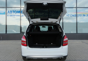 Подержанный автомобиль LADA (ВАЗ) Granta Wagon 2023 года (18 фото)