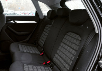 Подержанный автомобиль Audi Q3 2014 года (19 фото)