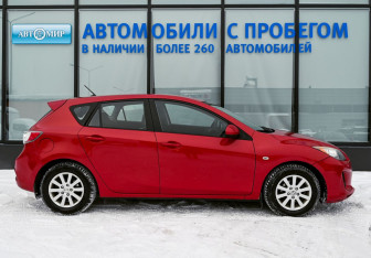 Подержанный автомобиль Mazda 3 Hatchback 2011 года (6 фото)