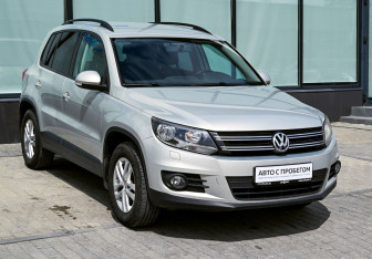 Подержанный автомобиль Volkswagen Tiguan 2011 года (7 фото)