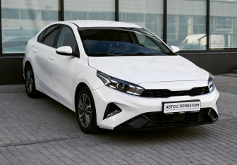 Подержанный автомобиль Kia K3 Sedan 2021 года (7 фото)