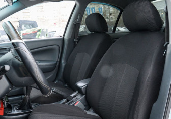 Подержанный автомобиль Nissan Almera Classic 2006 года (15 фото)