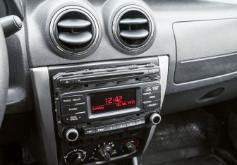 Подержанный автомобиль Nissan Almera Sedan 2016 года (13 фото)