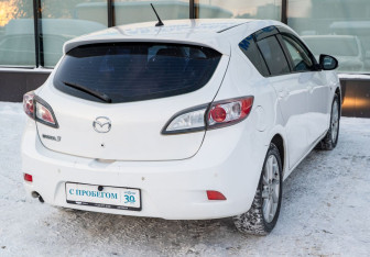 Подержанный автомобиль Mazda 3 Hatchback 2012 года (5 фото)