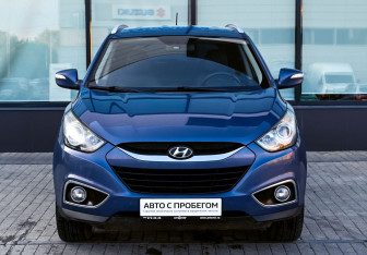 Подержанный автомобиль Hyundai ix35 2012 года (8 фото)