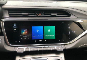 Подержанный автомобиль Geely Atlas Pro 2022 года (24 фото)