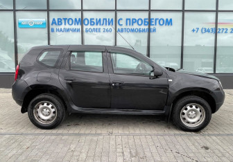 Подержанный автомобиль Renault Duster 2013 года (6 фото)