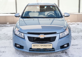 Подержанный автомобиль Chevrolet Cruze Sedan 2011 года (8 фото)