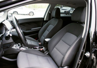 Подержанный автомобиль Kia Cerato Sedan 2018 года (17 фото)