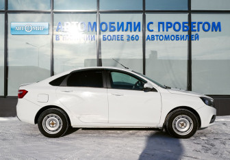 Подержанный автомобиль LADA (ВАЗ) Vesta Sedan 2016 года (6 фото)