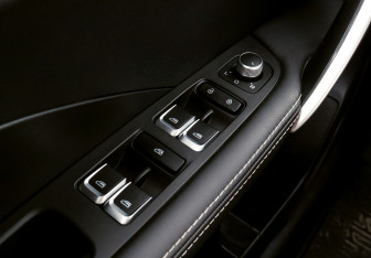 Подержанный автомобиль Belgee X50 2024 года (12 фото)