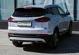 Подержанный автомобиль Geely Atlas Pro 2022 года (5 фото)
