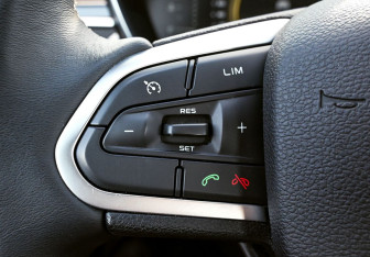 Подержанный автомобиль Belgee X70 2024 года (13 фото)