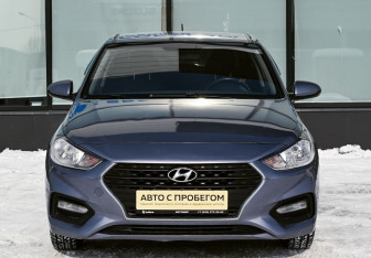 Подержанный автомобиль Hyundai Solaris Sedan 2017 года (8 фото)