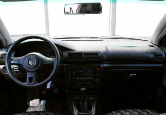 Подержанный автомобиль Volkswagen Passat Wagon 1999 года (16 фото)