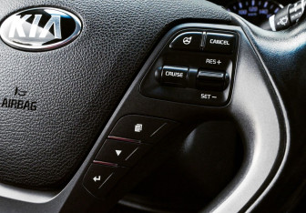 Подержанный автомобиль Kia Cerato Sedan 2013 года (13 фото)