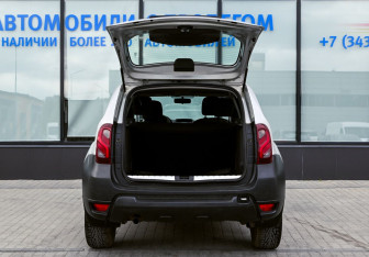 Подержанный автомобиль Renault Duster 2015 года (18 фото)