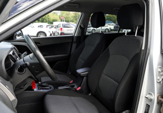 Подержанный автомобиль Hyundai Creta 2019 года (16 фото)