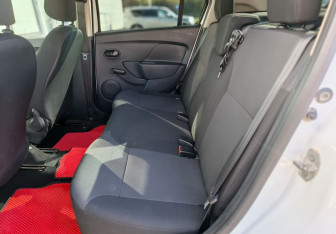 Подержанный автомобиль Renault Logan Sedan 2016 года (15 фото)