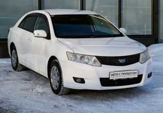 Подержанный автомобиль Toyota Allion 2010 года (7 фото)