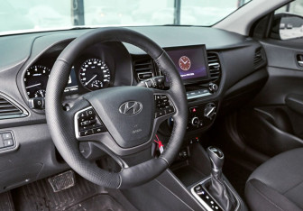 Подержанный автомобиль Hyundai Solaris Sedan 2021 года (10 фото)