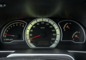 Подержанный автомобиль Daewoo Nexia Sedan 2011 года (13 фото)