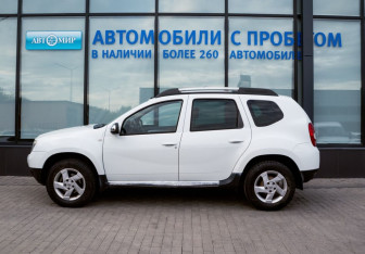 Подержанный автомобиль Renault Duster 2012 года (2 фото)