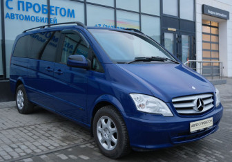Подержанный автомобиль Mercedes-Benz Viano 2010 года (7 фото)