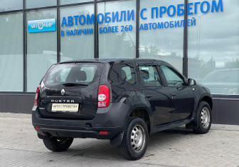 Подержанный автомобиль Renault Duster 2013 года (5 фото)