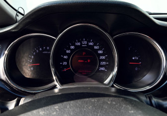 Подержанный автомобиль Kia Ceed Hatchback 2014 года (9 фото)