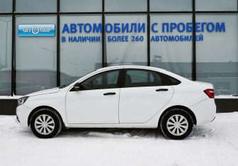 Подержанный автомобиль LADA (ВАЗ) Vesta Sedan 2021 года (2 фото)