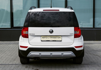 Подержанный автомобиль Skoda Yeti 2014 года (4 фото)
