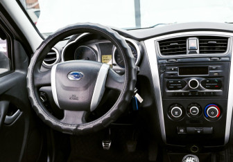 Подержанный автомобиль Datsun on-DO 2014 года (17 фото)