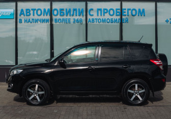 Подержанный автомобиль Toyota RAV4 2011 года (2 фото)