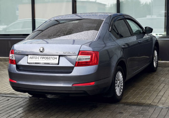 Подержанный автомобиль Skoda Octavia Liftback 2014 года (5 фото)