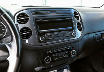 Подержанный автомобиль Volkswagen Tiguan 2013 года (11 фото)