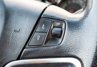 Подержанный автомобиль Opel Antara 2013 года (14 фото)