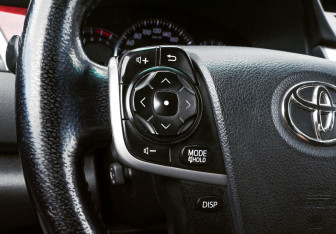 Подержанный автомобиль Toyota Camry Sedan 2011 года (14 фото)