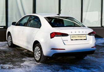 Подержанный автомобиль Skoda Rapid Liftback 2020 года (3 фото)