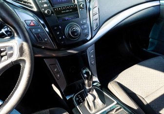 Подержанный автомобиль Hyundai i40 Sedan 2013 года (9 фото)