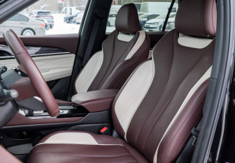 Подержанный автомобиль Geely Monjaro 2024 года (9 фото)