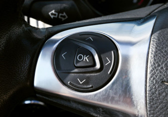 Подержанный автомобиль Ford Focus Hatchback 2012 года (16 фото)