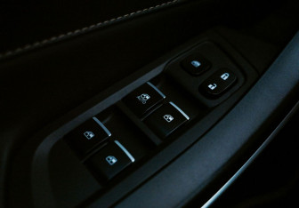 Подержанный автомобиль Москвич 3 2023 года (17 фото)