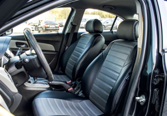 Подержанный автомобиль Chevrolet Cruze Sedan 2012 года (14 фото)