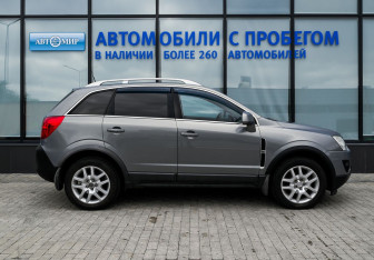 Подержанный автомобиль Opel Antara 2012 года (6 фото)
