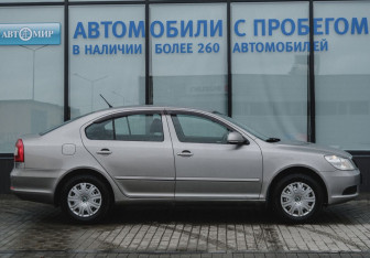 Подержанный автомобиль Skoda Octavia Liftback 2013 года (6 фото)